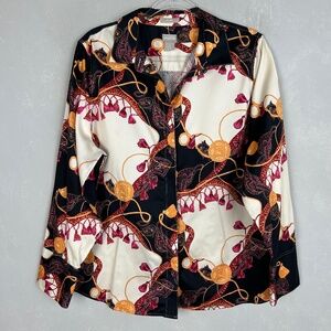 Chicos size 3 16/18 long sleeve button up shirt no iron status print white black